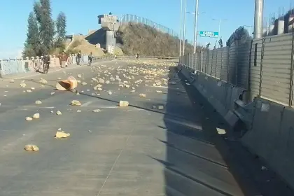 ABC denuncia daños en la autopista La Paz - El Alto tras marchas y movilizaciones