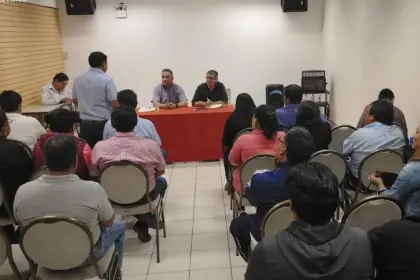 “No vamos a ir a ningún paro ni bloqueo de carreteras”: Dos sectores del transporte firman acuerdos con el Gobierno