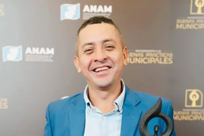 Imágenes sensibles: Asesinan a tiros a alcalde de Guatemala durante un desfile navideño