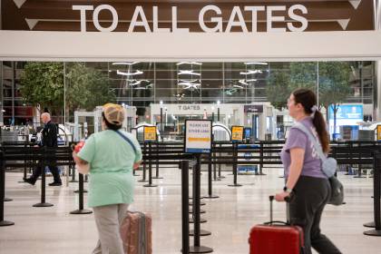 Atención viajeros: EEUU tiene una nueva regla para los extranjeros y rige desde este 26 de diciembre