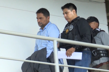 Otorgan detención domiciliaria a pastor peruano acusado de estupro, pero seguirá en la cárcel por otro proceso