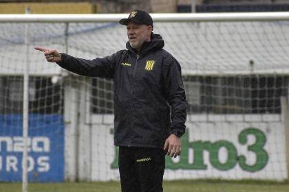 Antonio Carlos Zago toma las riendas del Tigre y pule el onceno ante Independiente