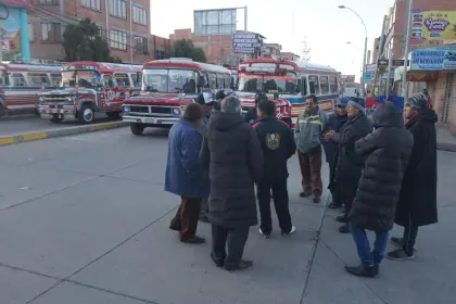 Educación determina clases a distancia en La Paz y Cochabamba ante el paro de transporte