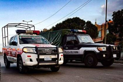 La Paz: Intentaba rescatar su vehículo en medio de la crecida del río, ahora está desaparecido 