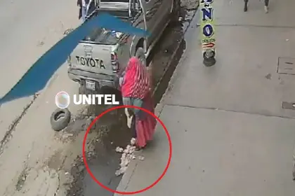 ¿Qué pasó con los Bs 183 mil que una mujer arrojó en una calle de El Alto?