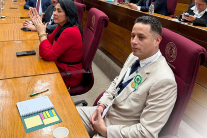 Lara participa en cumbre sobre Inteligencia Artificial para la Paz en Asunción y prevé reunión con autoridades paraguayas