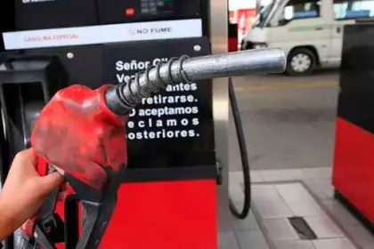 Mira la app gratuita que te muestra en tiempo real el saldo de combustible en los surtidores