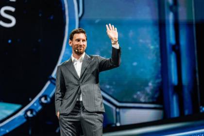 Messi negocia la compra mayoritaria de un club del fútbol español