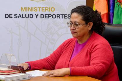 Lara reprograma la sesión de interpelación de la ministra de Salud para el martes