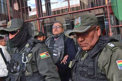 “Nos montaron una trampa”, señala el excomandante Zúñiga y acusa al gobierno de Luis Arce por la toma militar