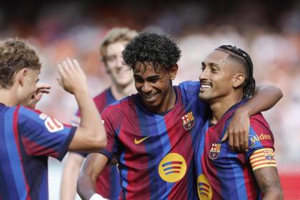 Lamine Yamal lidera la goleada 5-0 del Barcelona al Valencia