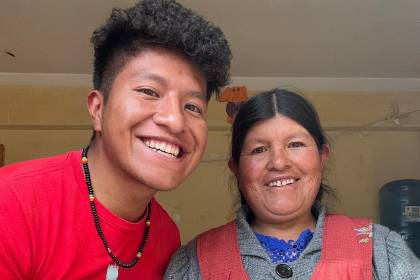 Fallece la mamá del conocido creador de contenido boliviano Jhon Parker