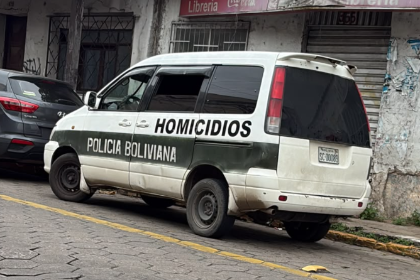Fiscalía investiga como homicidio la muerte de una mujer: era trabajadora del hombre que disparó