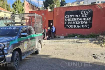 Trasladan a reclusas que protagonizaron la ‘noche de terror’ en la cárcel de Obrajes