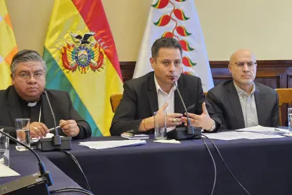 Diálogo: Primera reunión acordó gestiones para que participen todos los dirigentes