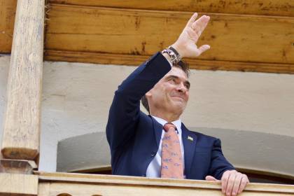 Paz cumple seis meses de Gobierno asediado por los conflictos por el incremento salarial, combustible y la Ley 1720