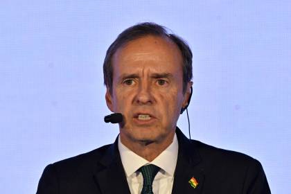 “Están haciendo turismo, nosotros hacemos gestiones”, dice Tuto tras viaje de Paz a EEUU