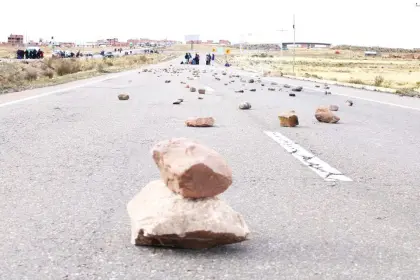 Bolivia registra 67 puntos de bloqueo, 50 está en La Paz