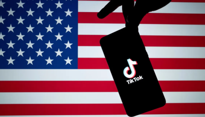 EEUU: Firman la ley que prohibirá el uso de TikTok si no cambia de dueño