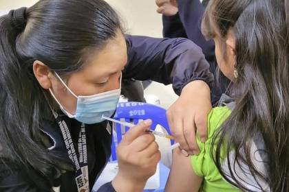 La vacunación contra la influenza llegará a niños hasta los 12 años desde el 1 de junio y se alistan brigadas escolares