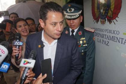 Lara declara como denunciante ante la Fiscalía por el audio atribuido al comandante de la Policía