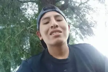 Un joven queda en terapia intensiva tras ser atropellado y abandonado en plena vía