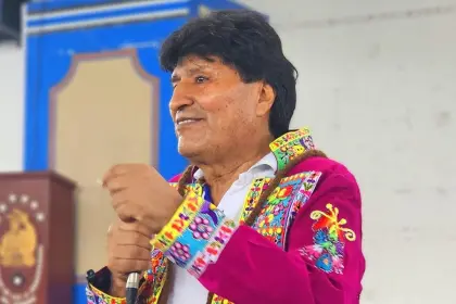 Evo Morales volvió a presentar su renuncia al MAS, esta vez mediante un apoderado