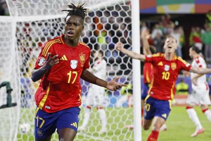 España no dio opción para la sorpresa de Georgia y se mete en cuartos de la Euro con goleada