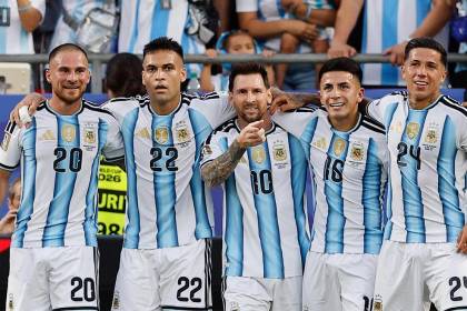 Minuto a minuto: Leo Messi marca hat-trick para Argentina ante Argelia (3-0)