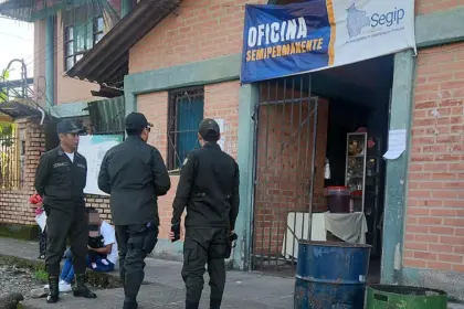 Tras retorno de la Policía al trópico, servicios como el Segip y bancos se irán retomando paulatinamente, dice ministro