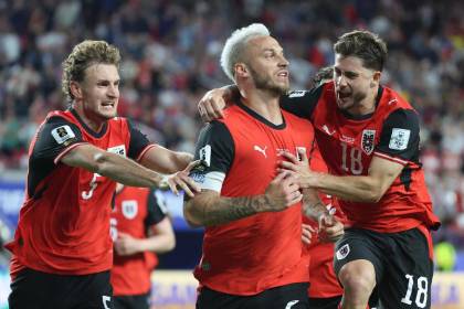 Austria se estrena en el Mundial con un triunfo ante la debutante Jordania