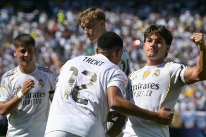 Real Madrid vence al Dortmund en final emocionante para clasificar a ‘semis’ del Mundial