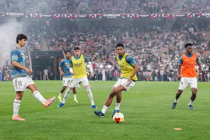 En directo: Fede Valverde abre el marcador para Real Madrid ante Atlético con un golazo (0-1)