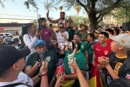 En vivo: Mira el banderazo de los hinchas bolivianos en apoyo a la Verde de cara al duelo con Irak