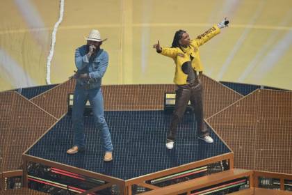 Speed, Post Malone y Swae Lee se lucen en ceremonia de clausura del Mundial