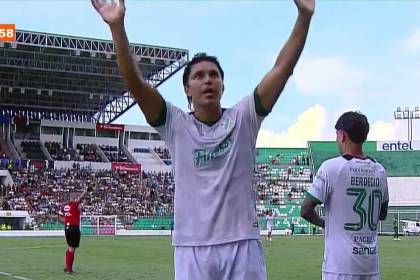 Marcelo Martins vuelve a jugar en el fútbol boliviano con Oriente después de 22 años