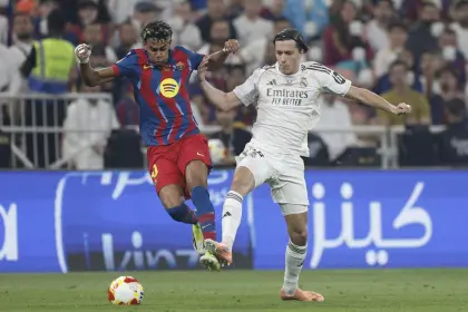 En directo: Raphinha abre el marcador para Barcelona ante Real Madrid (1-0)