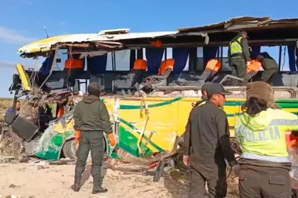 Sin cuantificar las víctimas, la Policía adelanta que dos hospitales colapsaron tras accidente en Uyuni