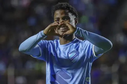 En vivo: Dorny Romero pone el segundo de Bolívar sobre Blooming (2-0)