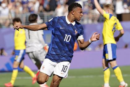 Minuto a minuto: Francia presiona a Suecia en busca del primer tanto (0-0)