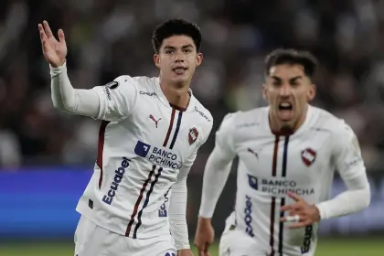 Liga de Quito saca medio boleto a la final de la Libertadores tras vencer a Palmeiras con goles de Villamil