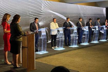 TSE define este sábado el curso del debate presidencial: Samuel y Tuto declinan y cuatro candidatos confirman su presencia 