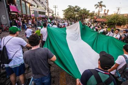 Autoridades cruceñas y diferentes sectores se suman a la marcha por la democracia de este jueves