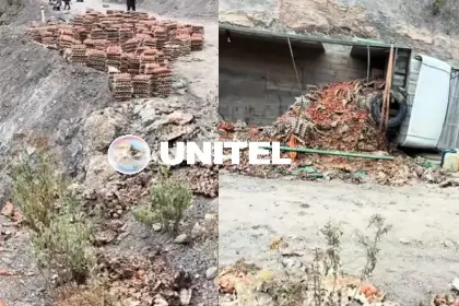 Camión con huevos vuelca en ruta alterna hacia La Paz en medio de los bloqueos