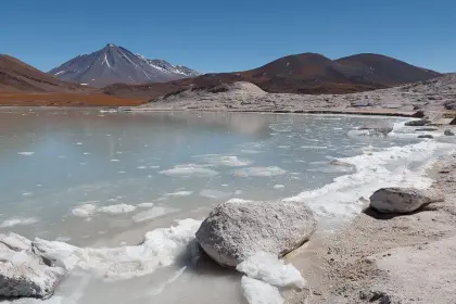 Chile crea su mayor empresa público - privada para explotar litio