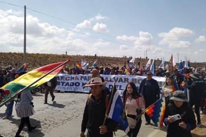 Con Evo y Andrónico a la cabeza, la marcha contra Arce parte de Caracollo con la advertencia de un bloqueo de caminos desde el 30 de septiembre