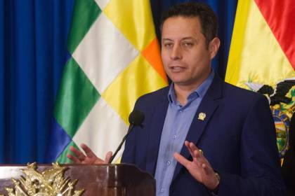 Lara pide reunión con Lupo al advertir que no tiene personal ni gasolina en la Asamblea