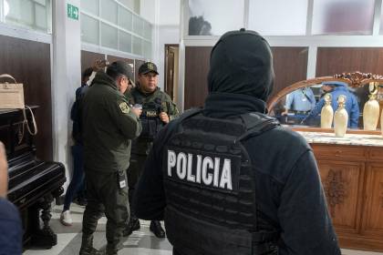 Fiscalía denuncia “secuestro” de Mariaca y que policías encapuchados ingresaron a instalaciones en Sucre
