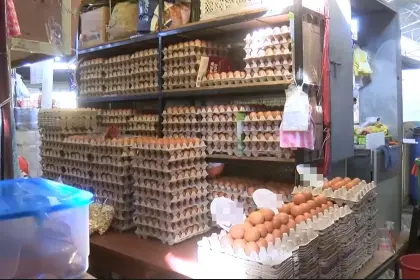 Sube el precio del huevo en Cochabamba, agropecuarios dicen que es consecuencia del contrabando