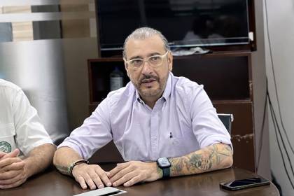 Tras denunciar corrupción, Rómulo Calvo es destituido de la Caja Petrolera de Salud